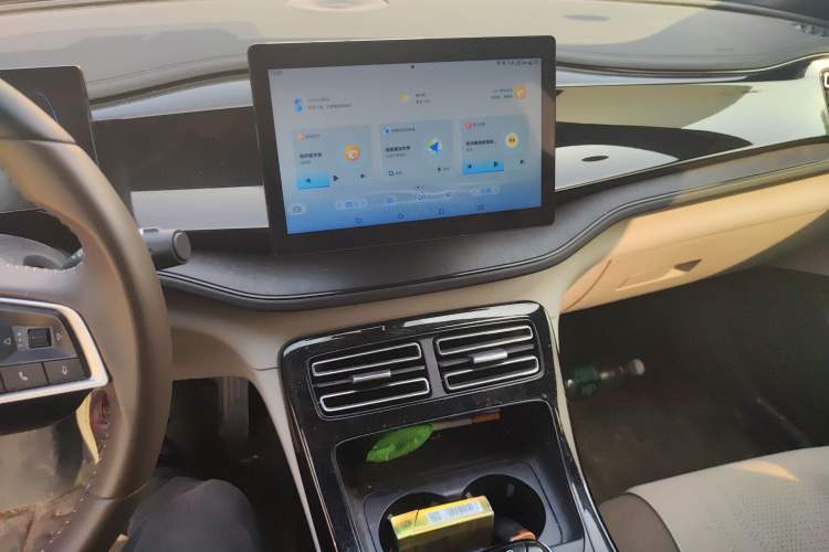 Used BYD Qin PLUS 2024 HONOR Edition DM-i 55KM Leading Model Audio And AC Panel