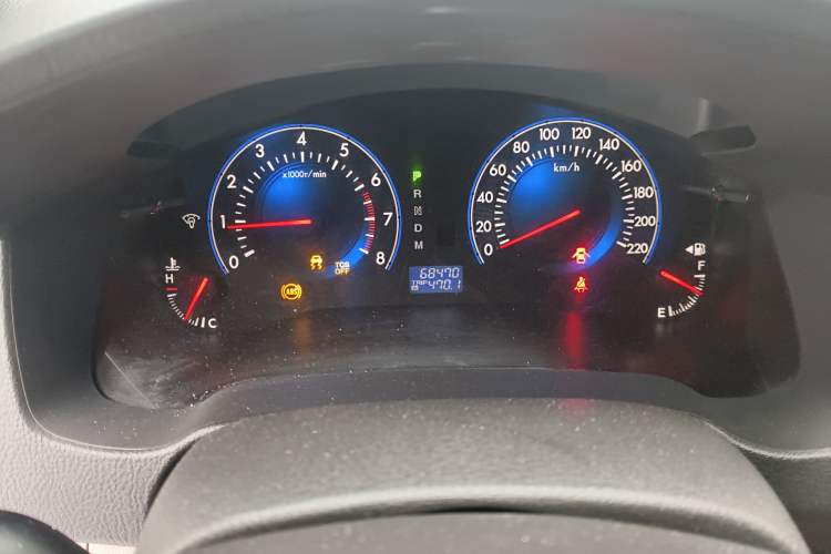 Used Mazda 8 2013 2.5L Ultimate Edition Odometer Close Up