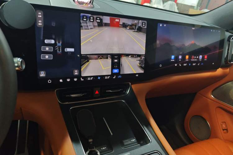 Used Hima AITO M8 2025 Extended-Range Max Version 37 kWh 6-Seater Audio And AC Panel