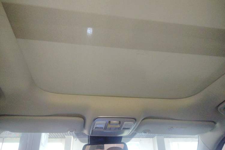 Used Geely Auto Emgrand X7 Sport 2016 1.8TD Automatic ZhiZun Version Headliner