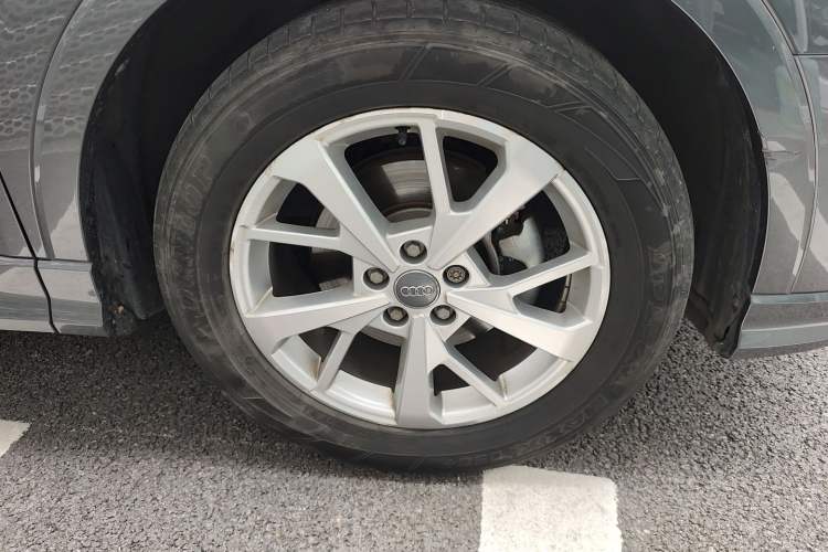 Used Audi Q3 2019 35 TFSI Advanced Dynamic Edition
