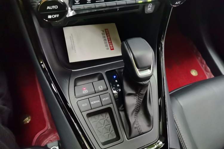 Used Toyota Wildlander 2024 2.0L CVT Two-Wheel Drive Luxury PLUS Edition Gear Lever