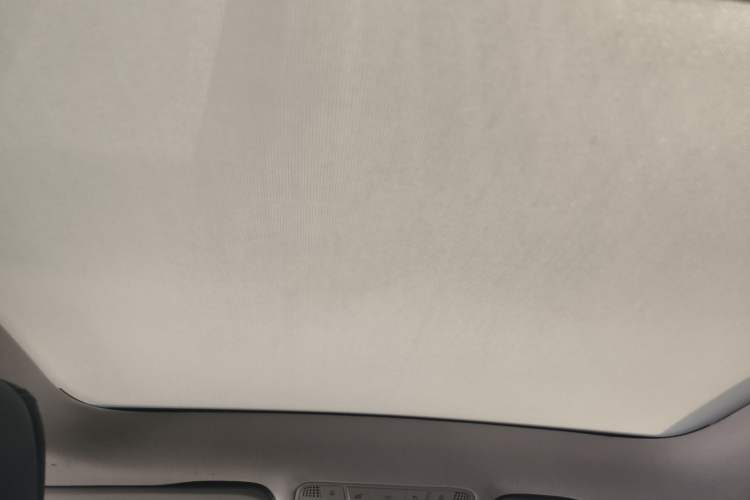 Used Mercedes-Benz C-Class 2015 Facelift C 200 L
