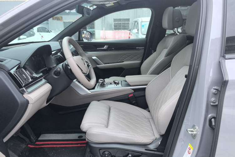 Used BYD Tang New Energy 2025 Intelligent Driving Version DM-i 115KM Flagship Edition
