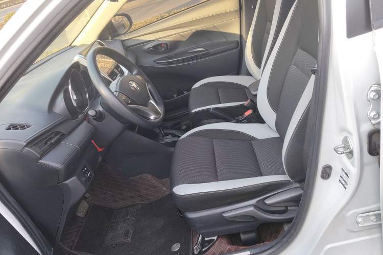 Used Toyota YARiS L Zhi Xuan 2022 X-Trail 1.5L CVT Leading PLUS Edition