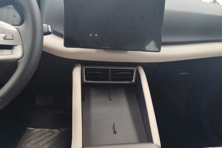 Used BYD Yuan UP 2025 Intelligent Driving Version 401 KM Dynamic Edition