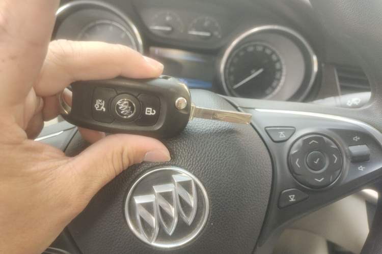 Used Buick Verano 2018 Sedan 15S Automatic Leading Model Vehicle Key