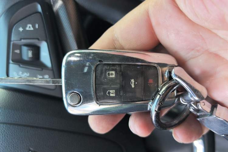 Used Chevrolet Malibu 2013 1.6T Automatic Luxury Edition Vehicle Key