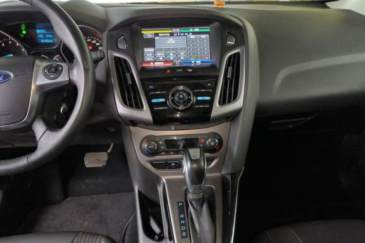 Used Ford Focus 2012 Hatchback 1.6L Automatic Fashion Edition