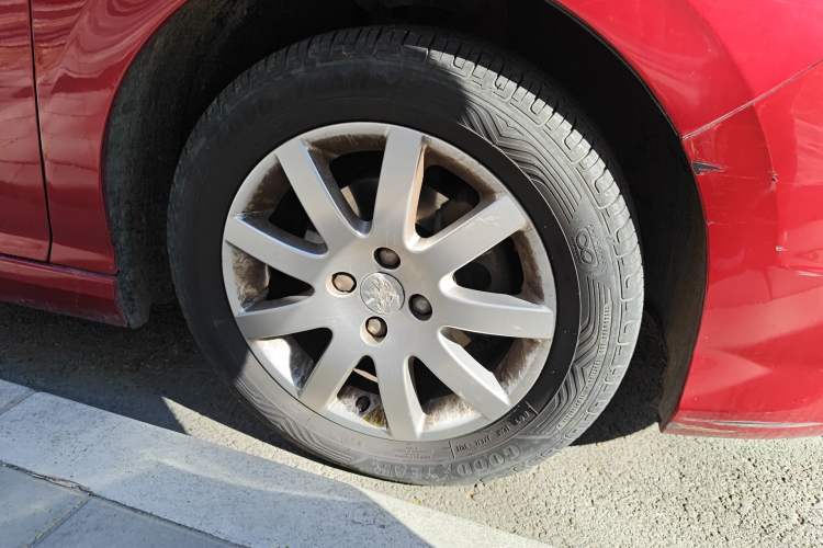 Used Peugeot 308 2014 Enjoyment Edition Classic 1.6L Automatic Fashion Model