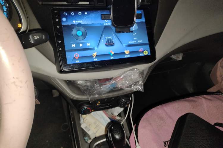 Used Chevrolet Lova RV 2016 1.5L Automatic Comfort Edition
