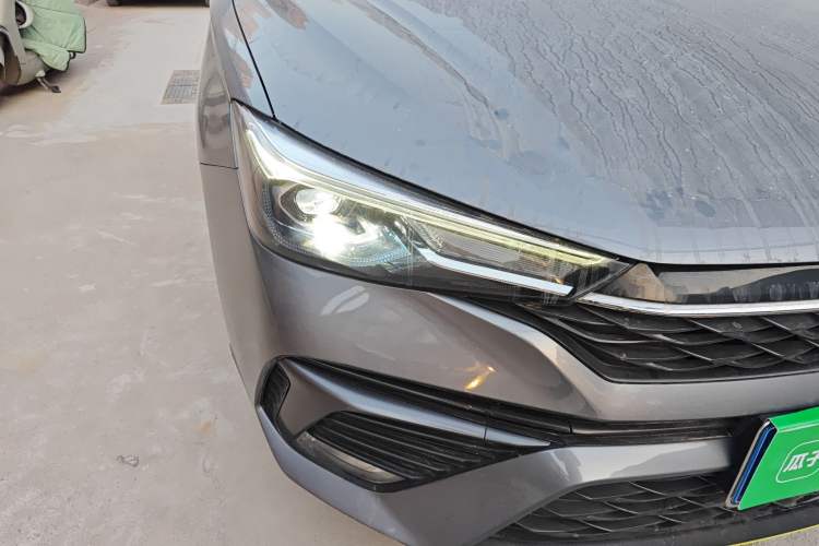 Used Roewe i5 2021 Revised Version 1.5L CVT Diamond Edition