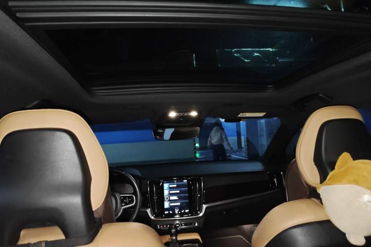 Used Volvo S90 2017 T4 Zhiyuan Edition
