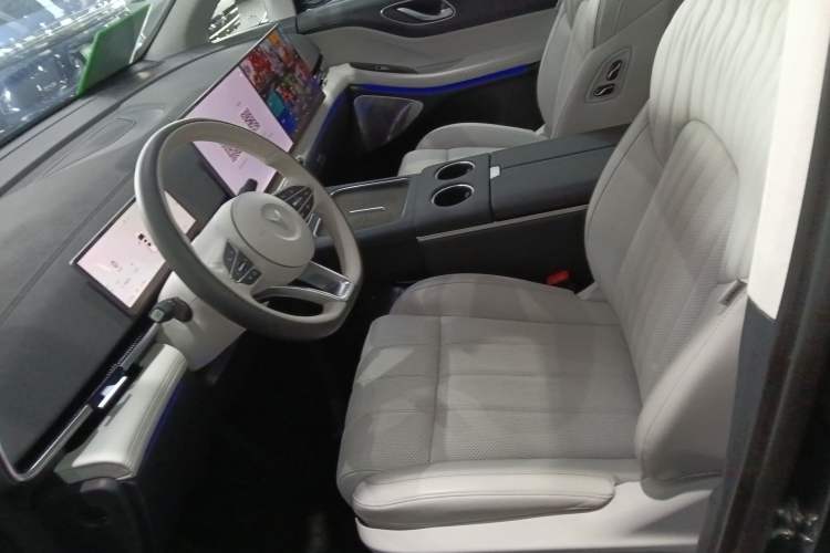 Used VOYAH Dream 2025 PHEV Four-Wheel-Drive Flagship Kunpeng Edition Left Front Seat