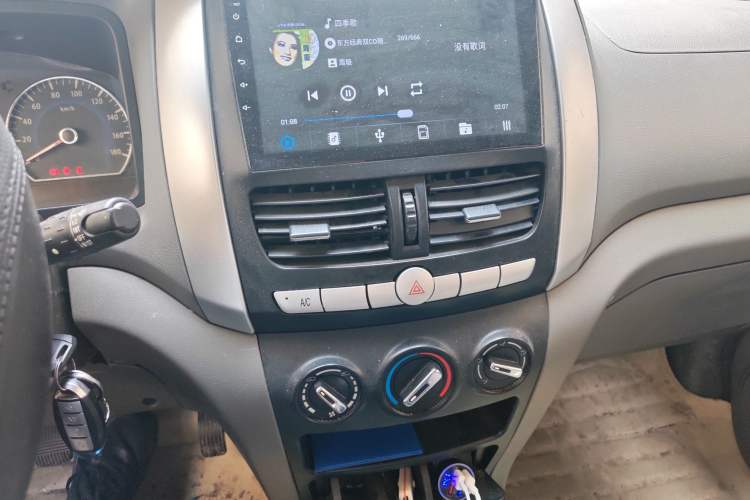 Used Dongfeng Shuaike 2014 1.6L Manual Comfort 7-Seater China V Standard