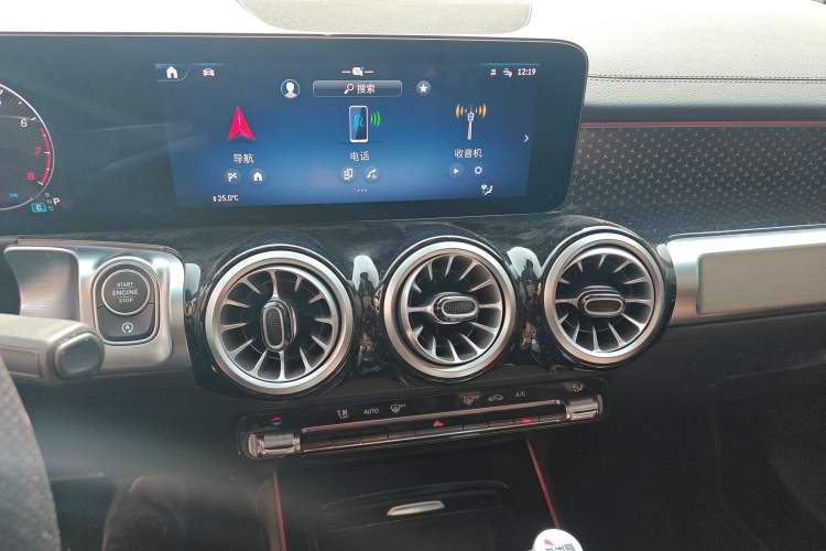 Used Mercedes-Benz GLB 2024 Refresh GLB 220 Dynamic Edition
