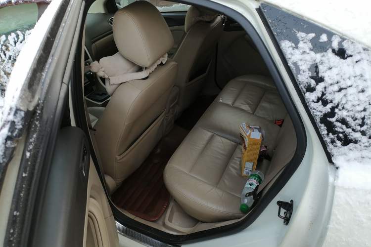 Used Ford Focus 2011 Hatchback 1.8L Automatic Fashion Edition
