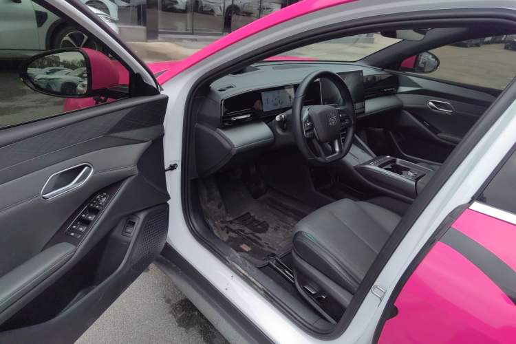 Used BYD Qin L 2025 EV 545KM Excellence Edition
