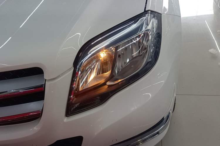 Used Mercedes-Benz GLK-Class 2014 GLK 200 Standard Model Left Front Headlight