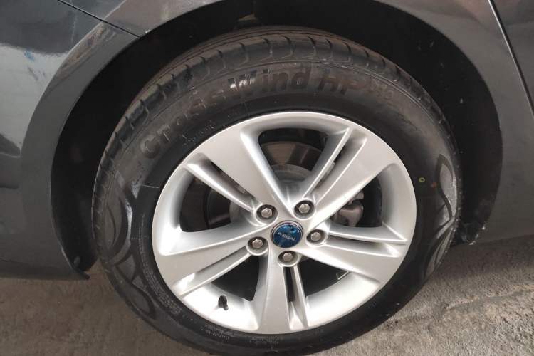 Used Buick Regal 2019 20T Elite Version China V Standard Right Rear Wheel Hub