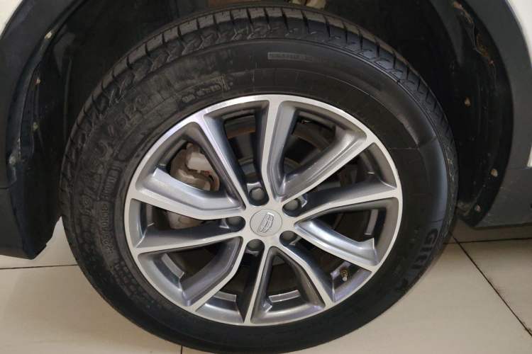 Used Geely Auto Emgrand X7 Sport 2020 1.8TD DCT Two-Wheel Drive Smart Connect 4G-Enabled Version
