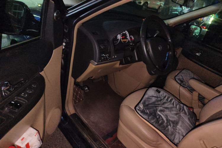 Used Buick GL8 2013 2.4L Executive Edition
