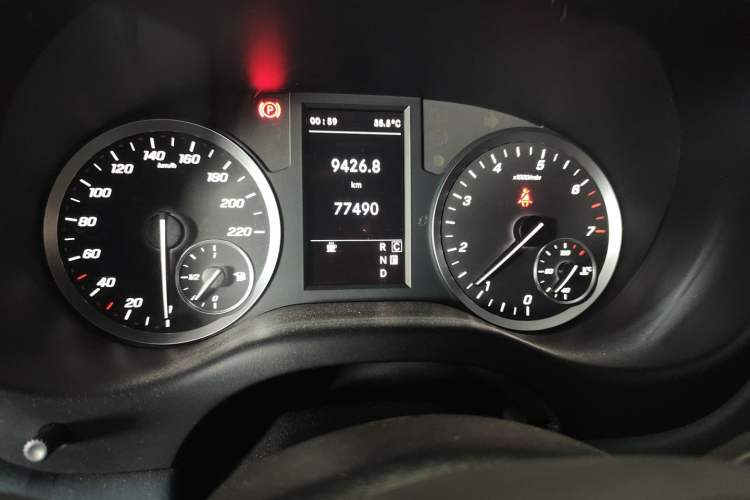 Used Mercedes-Benz Vito 2021 2.0T Elite Version 7 Seats Instrument Cluster