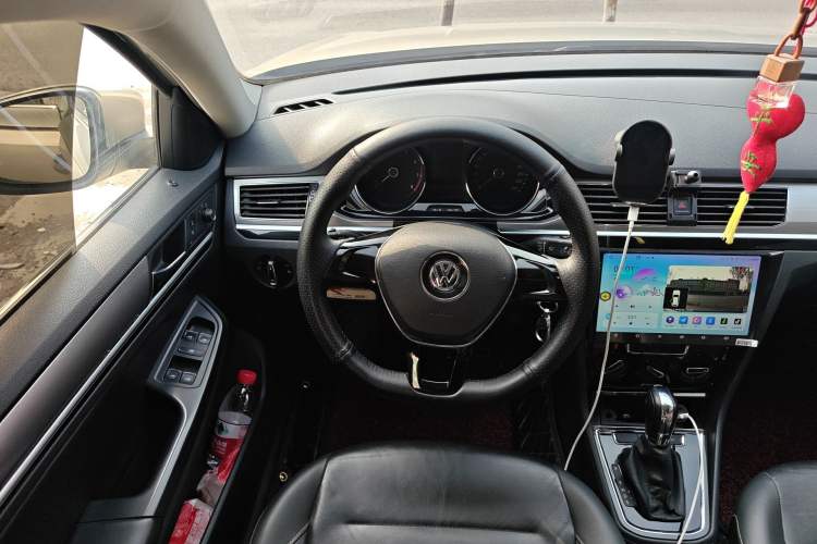 Used Volkswagen Bora 2016 1.6L Automatic Comfort Model Steering Wheel