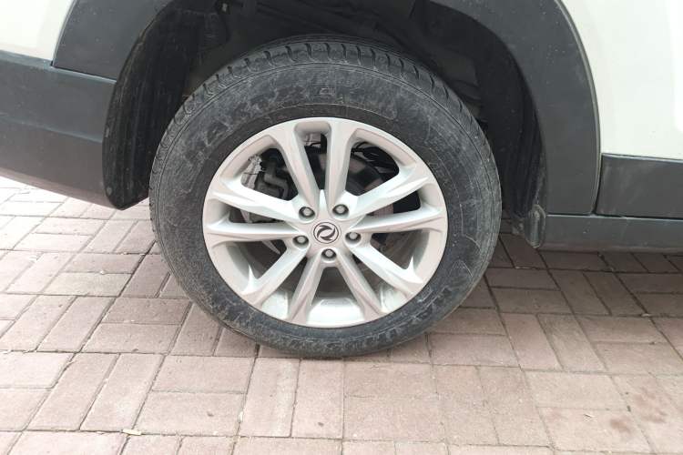 Used Dongfeng Fengon S560 2019 1.8L Manual Urban Model
