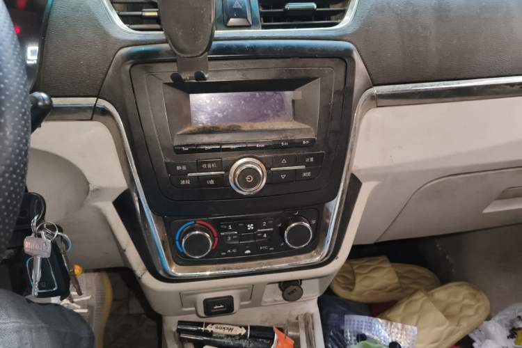 Used Jinbei New Hiace EV 2022 Profit-Making Type Audio And AC Panel