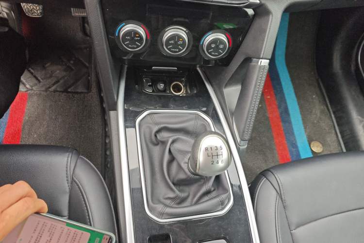 Used Haval H6 2018 Red-Label Sport Version 1.5T Manual Two-Wheel Drive Elite Model
