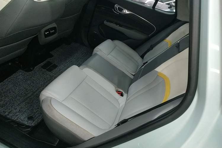 Used AION V 2021 Plus 70 Smart Edition Lithium Iron Phosphate