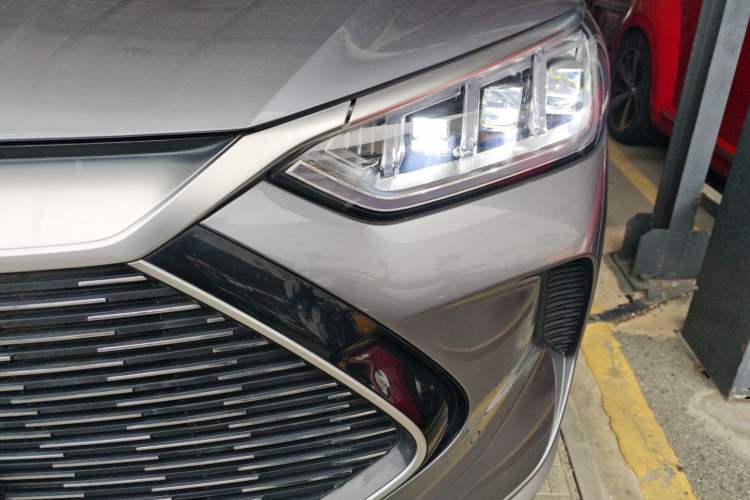 Used BYD Song PLUS New Energy 2021 DM-i 110KM Flagship Model
