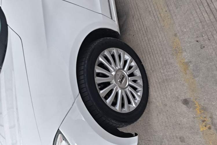 Used Qoros 3 2016 Sedan 1.6T Automatic ZhiZhen Model