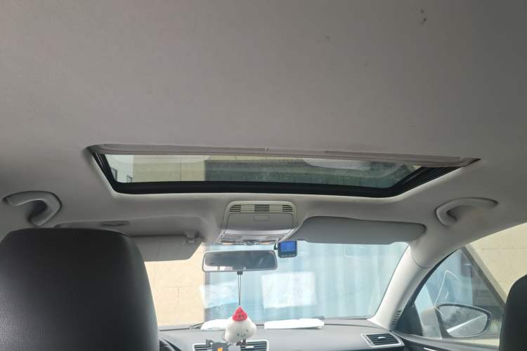 Used Volkswagen Magotan 2012 Revised 1.8TSI Luxury Version
