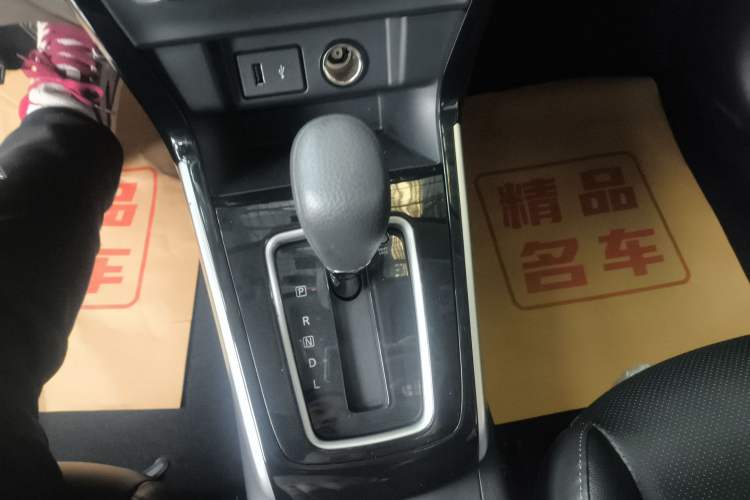 Used Nissan Sylphy 2024 Classic 1.6XL CVT Luxury Edition Gear Lever