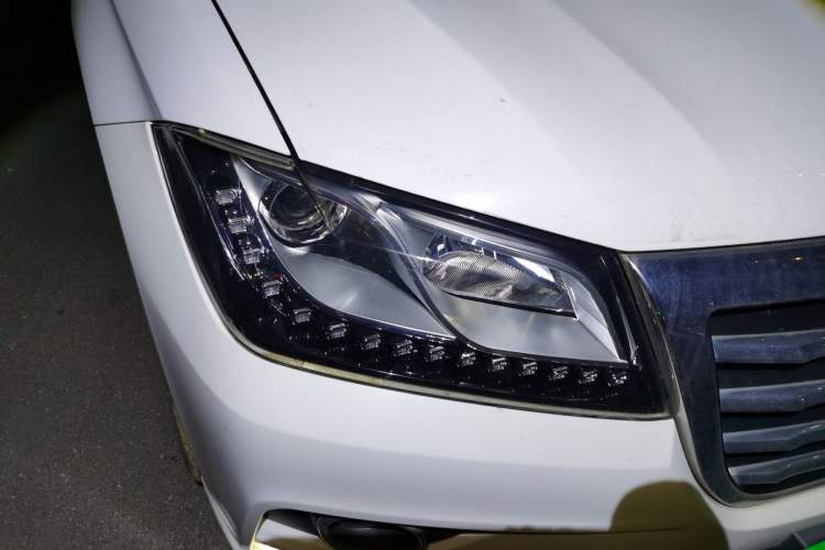 Used Haval H2 2016 Red Label 1.5T Manual Two-Wheel Drive Elite Model