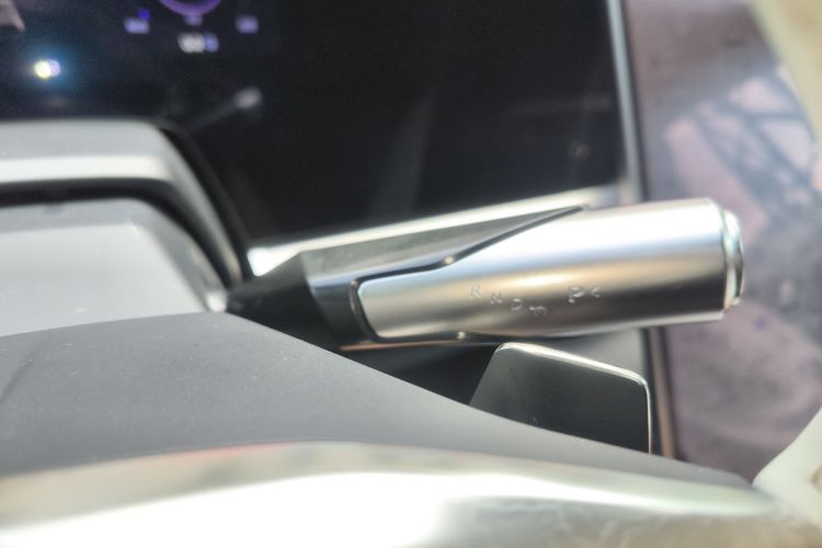 Used HiPhi Y 2023 560 km Pioneer Edition Gear Lever