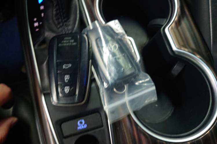 Used Toyota Camry 2019 Revised Version 2.0G Luxury Edition
