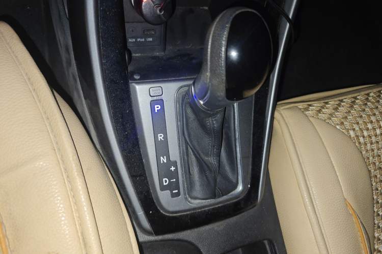 Used Hyundai Elantra (5th Generation / Langdong) 2015 1.6L Automatic Leading Model Gear Lever