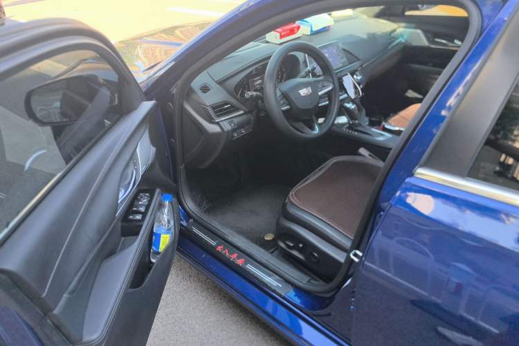 Used Cadillac CT4 2023 25T Luxury Model