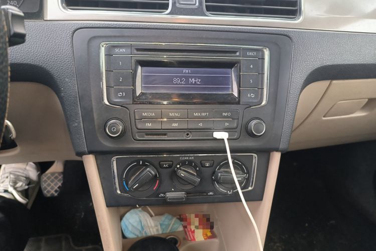 Used Volkswagen Santana 2015 1.6L Manual Comfort Edition
