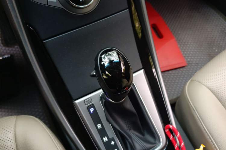 Used Hyundai Elantra (5th Generation / Langdong) 2015 1.6L Automatic Luxury Model
