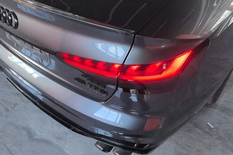 Used Audi A4L 2022 45 TFSI quattro Prestige Dynamic Edition
