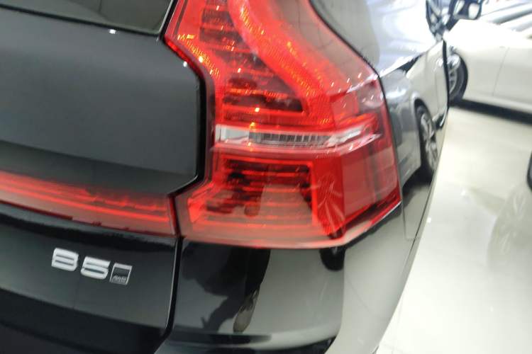 Used Volvo XC60 2025 B5 4x4 Smart Luxury Edition
