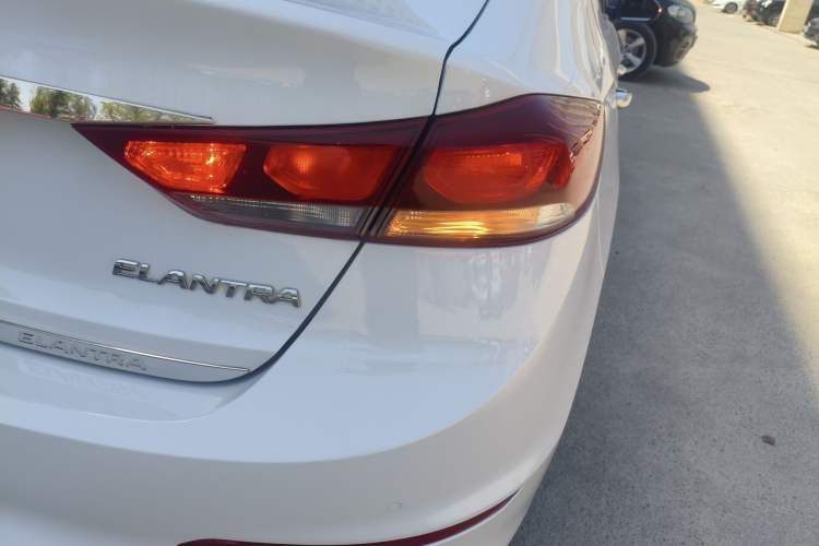 Used Hyundai Elantra (6th Generation / Lingdong) 2016 1.6L Manual ZhiXuan · Dynamic Model Right Rear Taillight