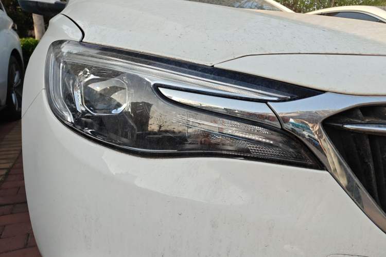 Used Buick GT 2021 Revised Version Flagship 1.5L Automatic Elite Edition Right Front Headlight