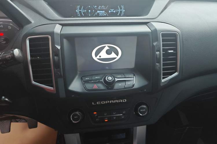 Used Leopaard Q6 2015 2.4L Manual 4x4 Excellence Edition