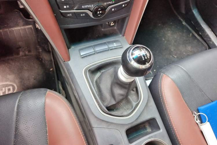 Used BYD G5 2014 1.5TI Manual Luxury Edition
