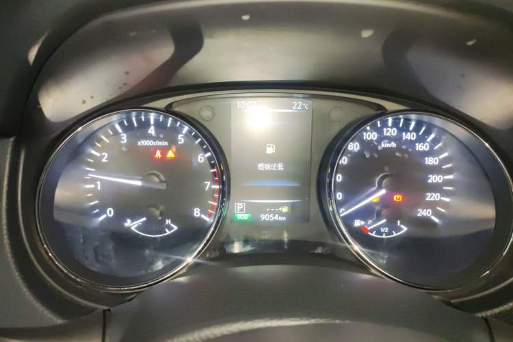 Used Nissan X-Trail 2023 Classic 2.0L Two-Wheel Drive Smart Connect Premium Edition
